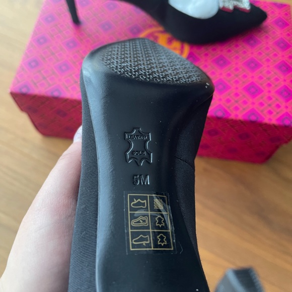Tory Burch Black Deco 55MM Pump-Fabric Faille - Picture 3 of 5